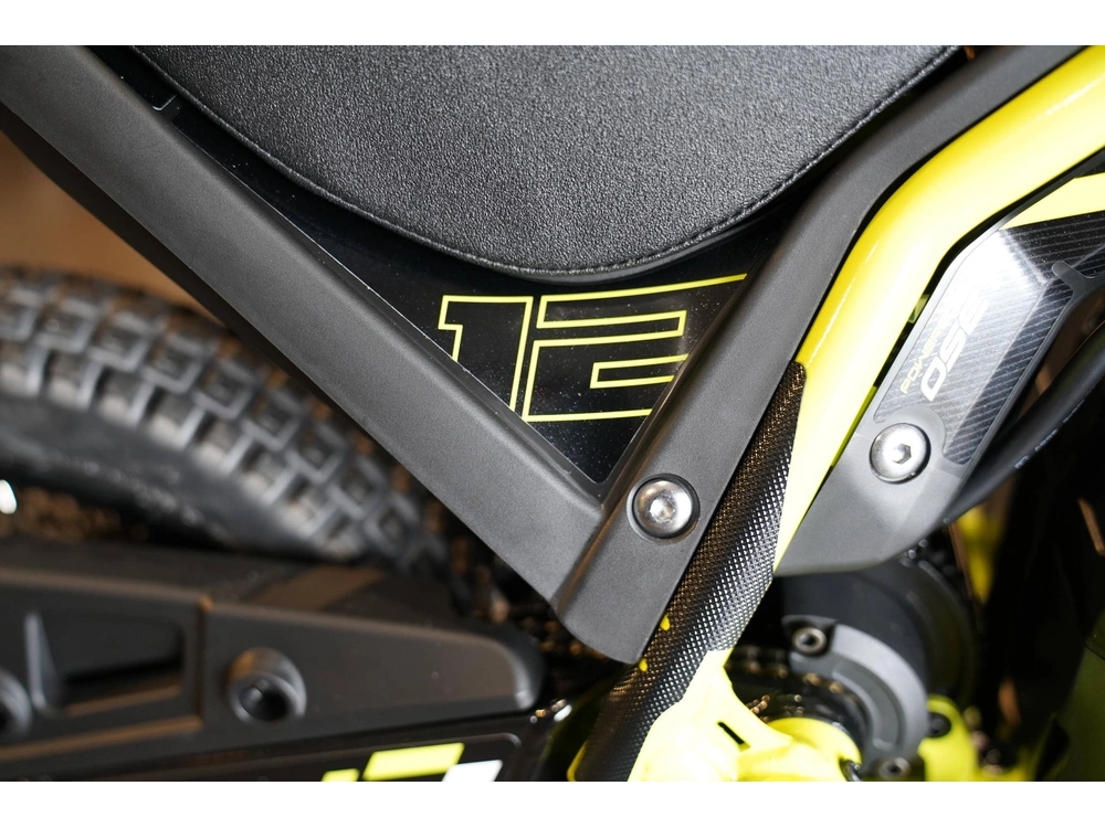 2026 Triumph Txp-12 alt