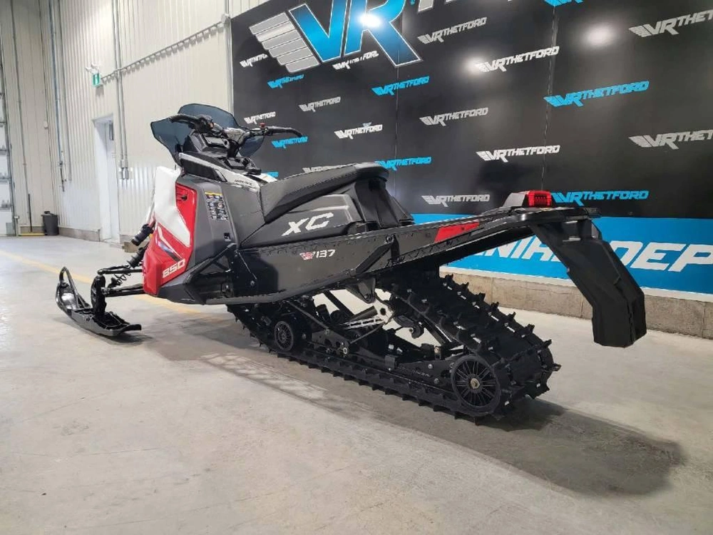 Polaris 850 Indy Xc 137 2027 alt