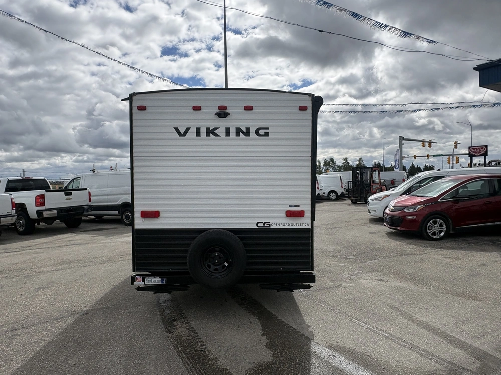 2023 Viking 17fq alt