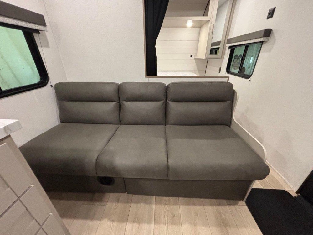 Jayco Jay Flight 260bh 2027 alt