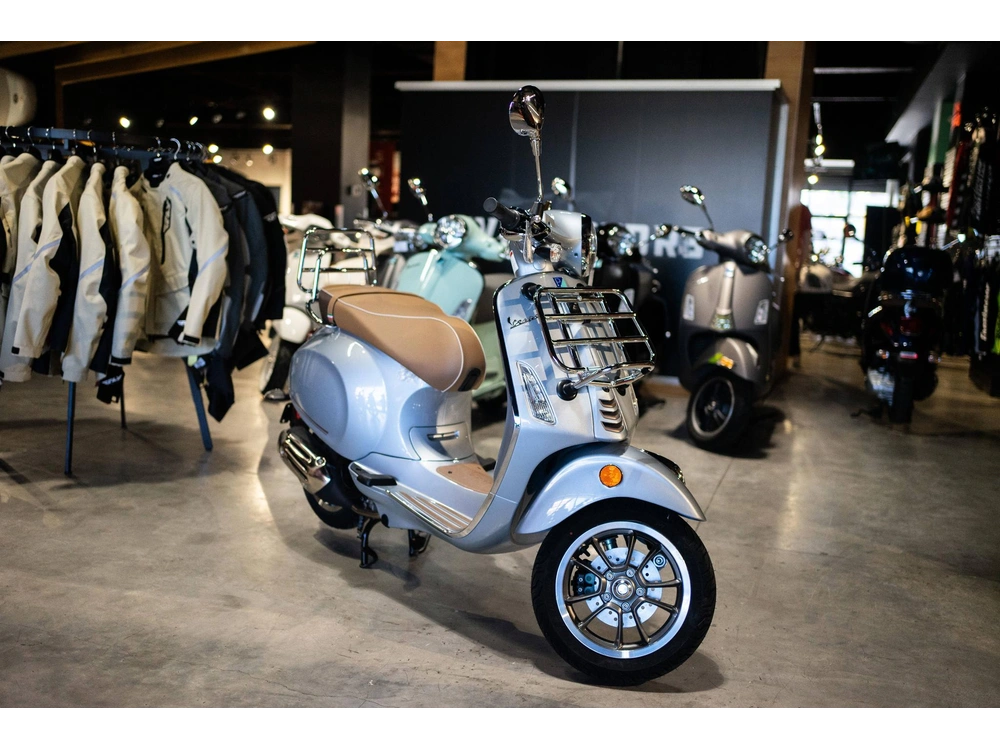 2023 Vespa Primavera 150