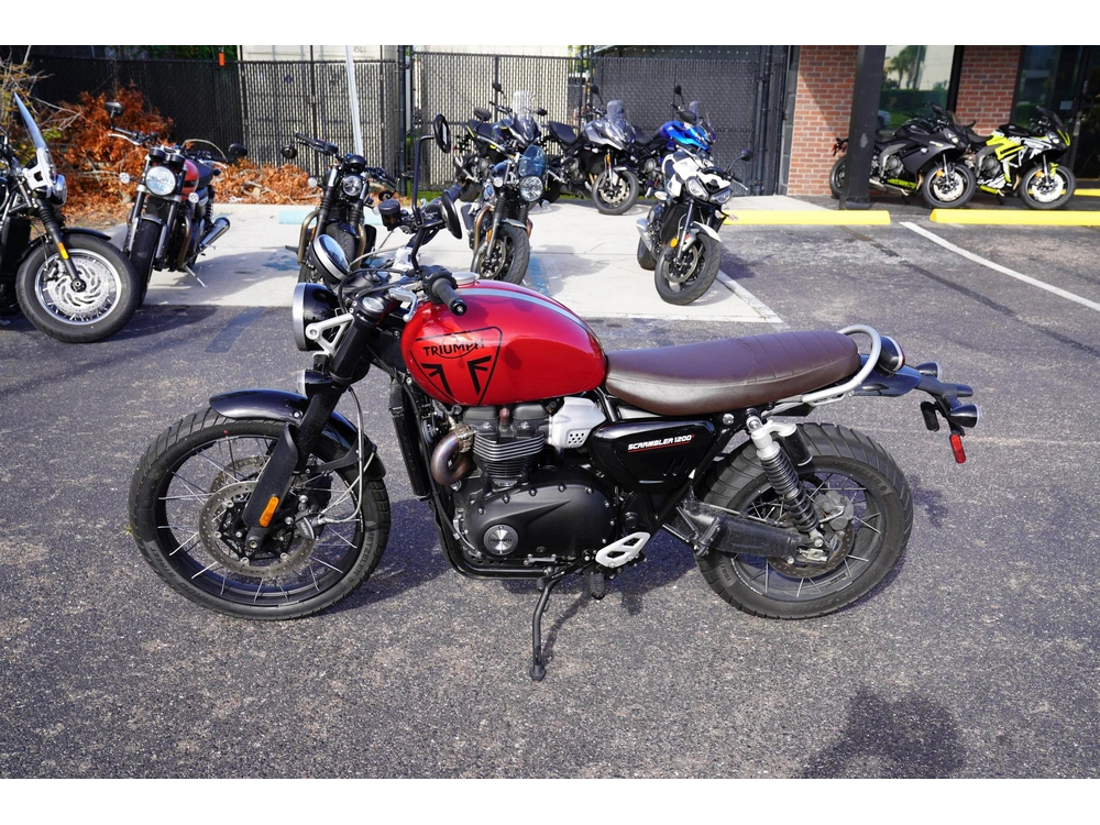 2025 Triumph Scrambler 1200 X alt