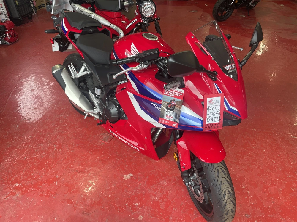 Honda Cbr 500 Ras 2025 alt