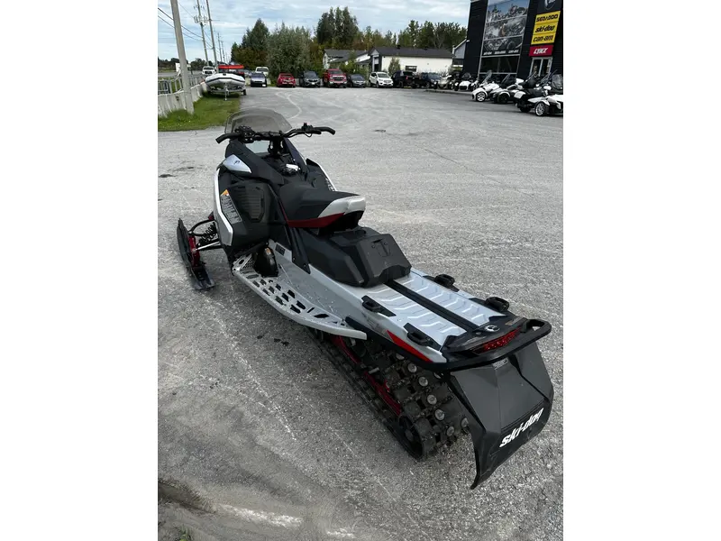 2024 BRP 2024 Ski-Doo MXZ X-RS 850 E-TEC Smart-Shox + Big 10.25” Screen!