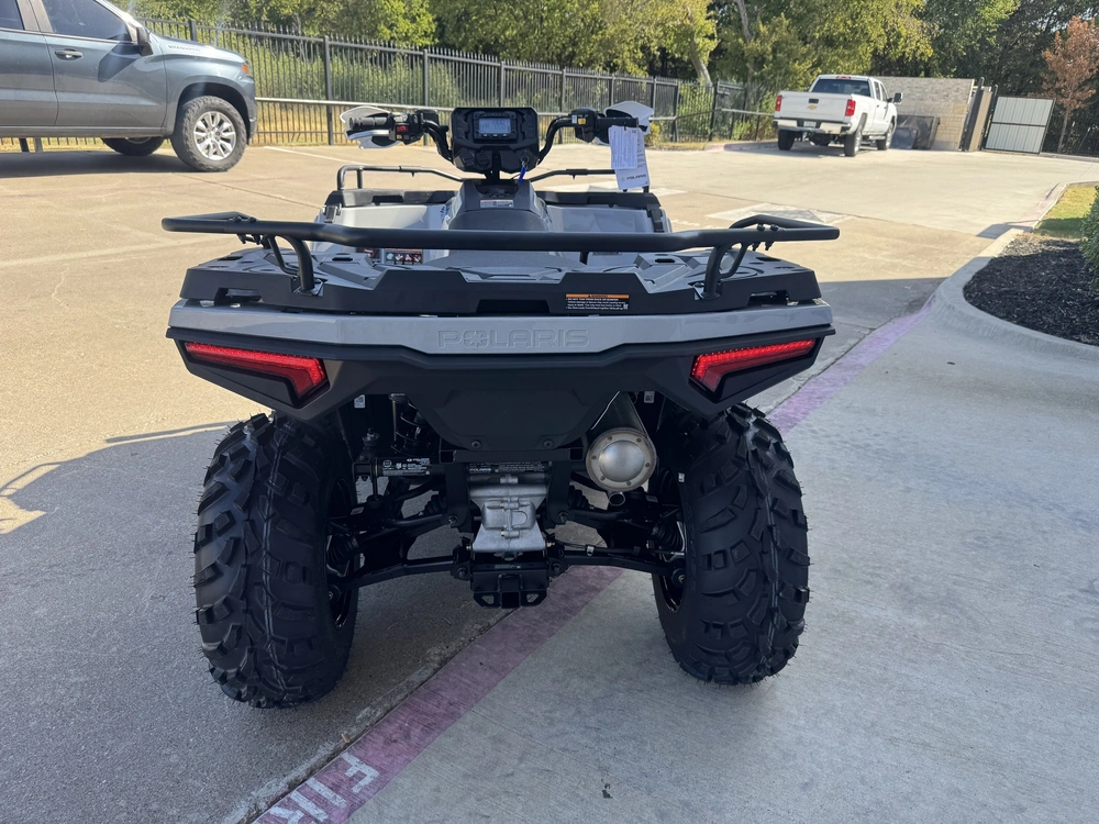 2027 Polaris Sportsman 570 Eps alt