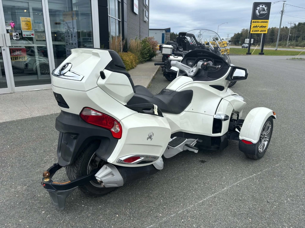 Can-am Rt Limited 2011 alt