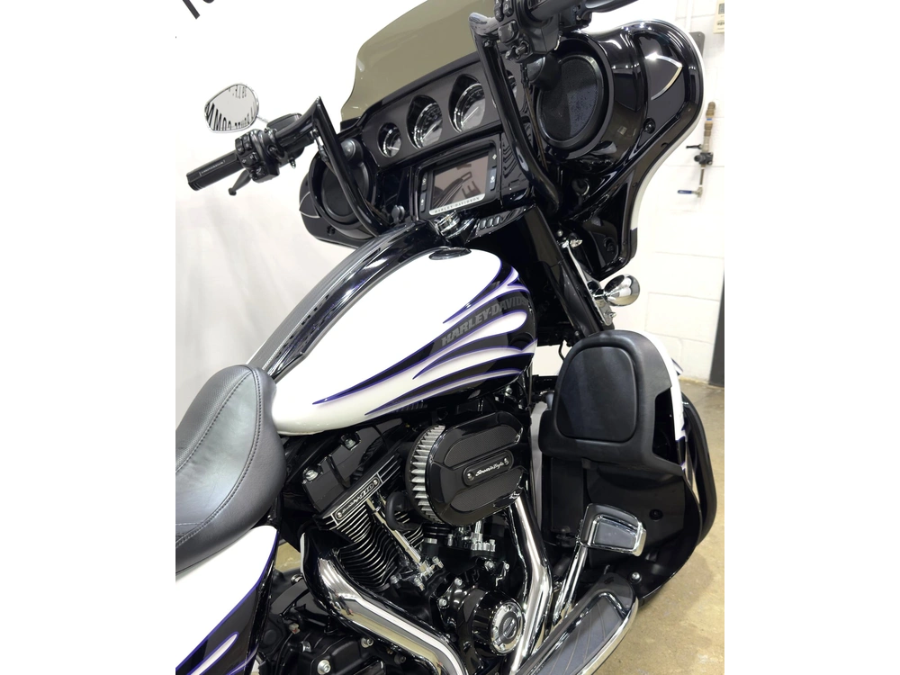 Harley-davidson Street Glide Cvo 2016 alt