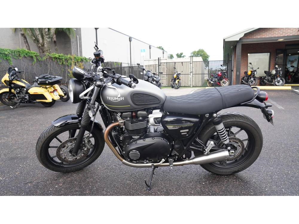 2023 Triumph Bonneville Speed Twin 900 alt