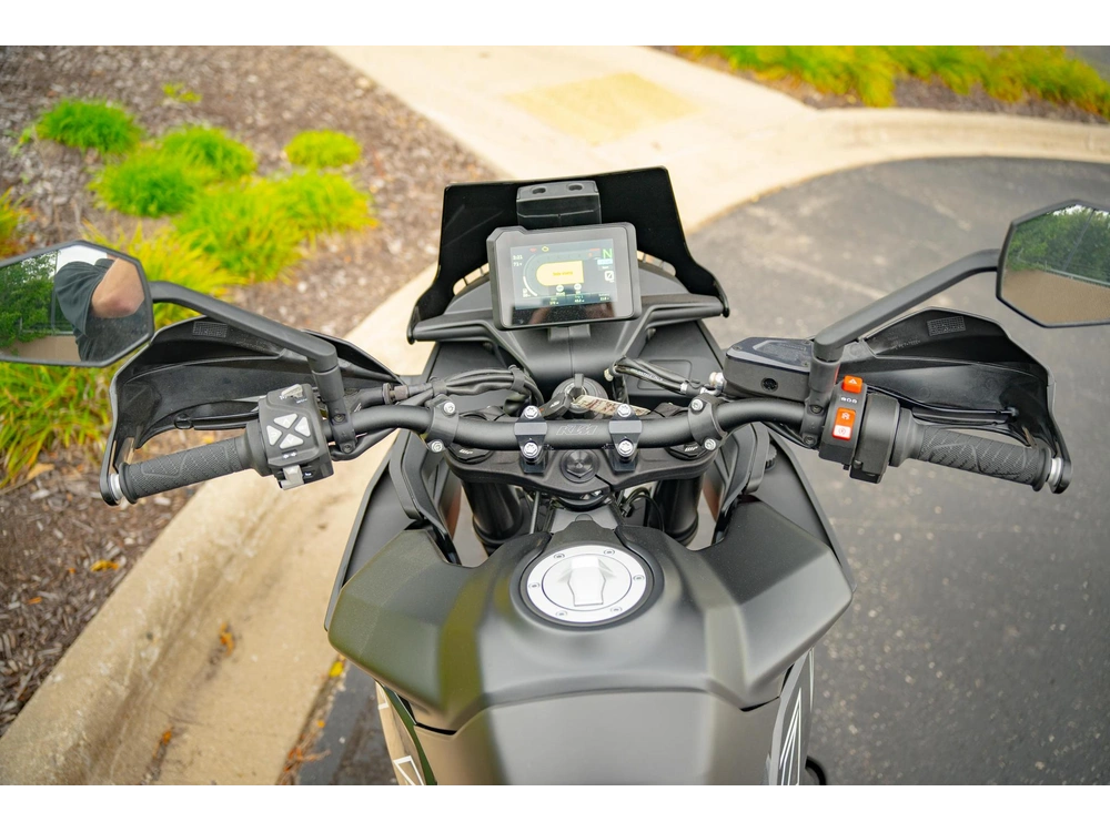 2024 Ktm 890 Smt alt