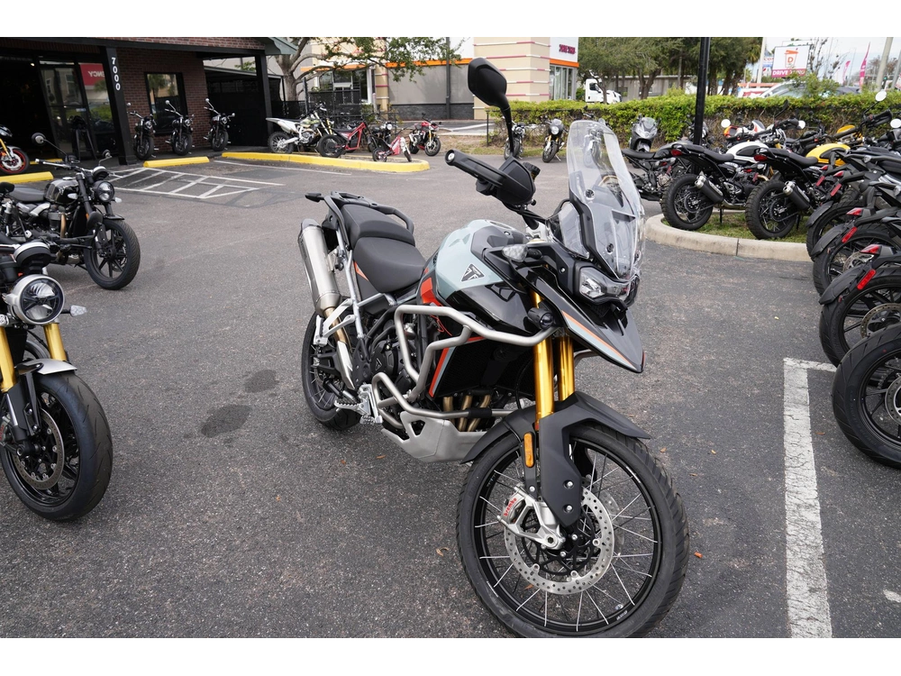 2026 Triumph Tiger 900 Desert Edition alt