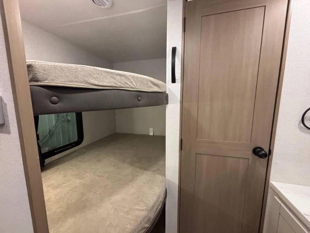 Jayco Jay Flight 260bh 2027 alt