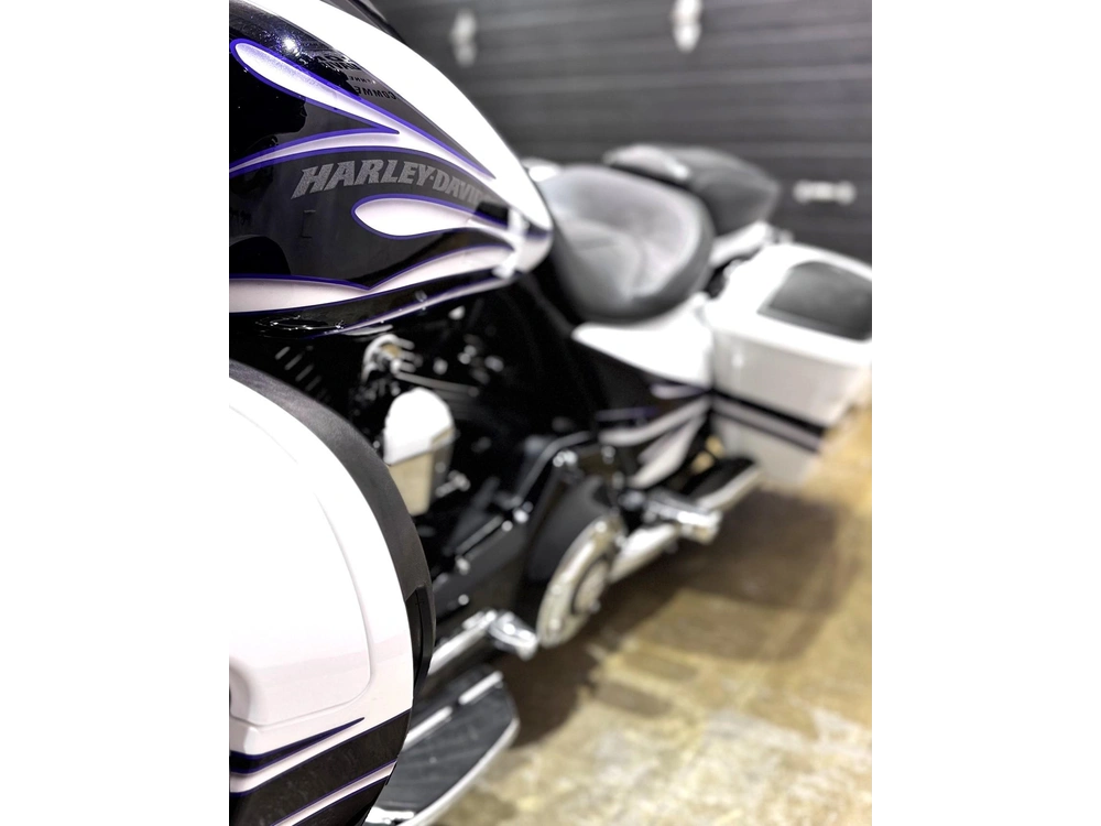 Harley-davidson Street Glide Cvo 2016 alt