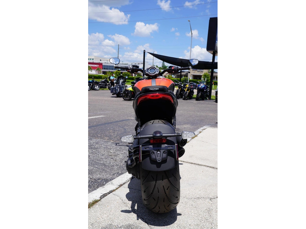 2026 Triumph Rocket 3 Storm R alt