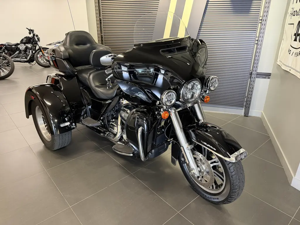 Harley-Davidson FLHTCUTG Tri Glide UltraFLHTCUTG 2020