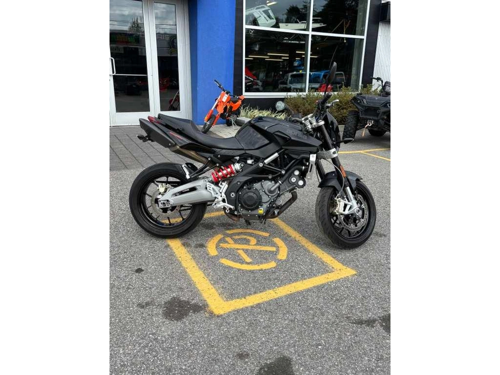 Aprilia Shiver 750 2016 alt