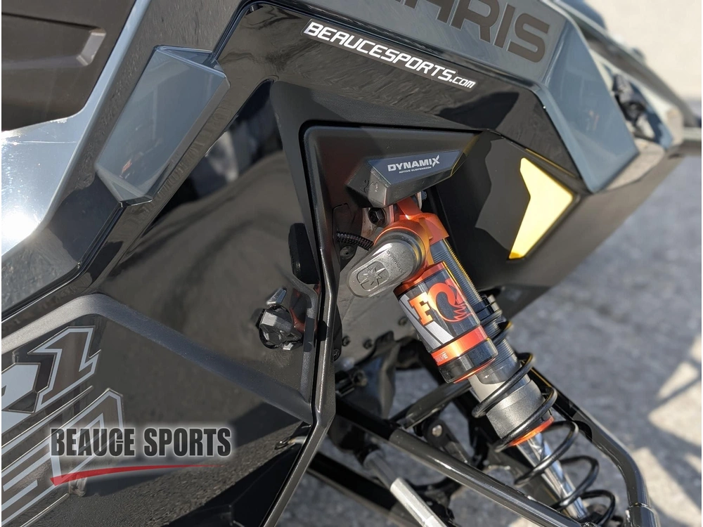 Polaris Indy Vr1 137 850 Dynamix Motoneige Sentier Performance Trail Confort Suspension Adaptative Longue Distance 2 Temps Puissance Mint Garantie Mxz Renegade Zr Sidewinder Switchback 2026 alt