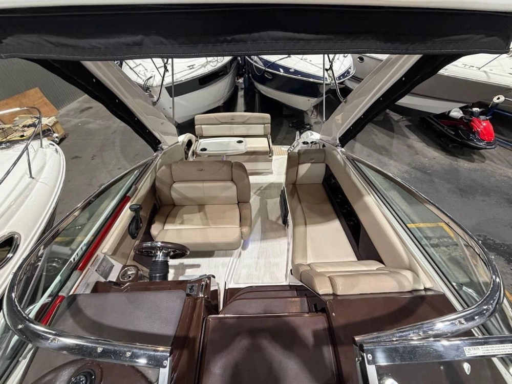 Regal 28 Express 2013 alt