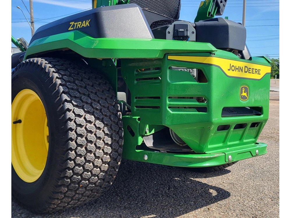 2024 John Deere Z545r alt