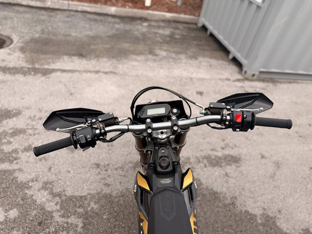 2025 Surron Ultra Bee T Na
