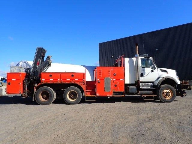 International 7600 2010