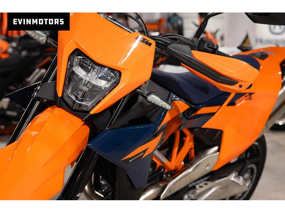 2026 Ktm 690 Smc R