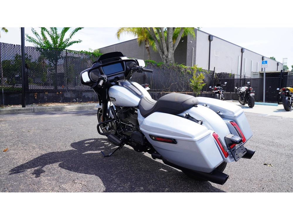 2024 Harley-davidson Street Glide alt