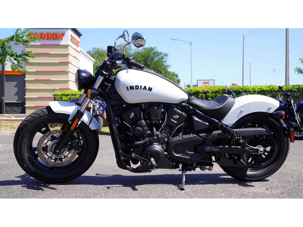 2025 Indian Motorcycle Motorcycle Scout® Sixty Bobber Limited alt
