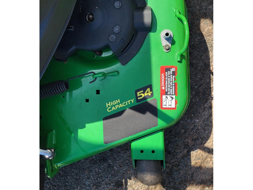 2024 John Deere Z545r alt