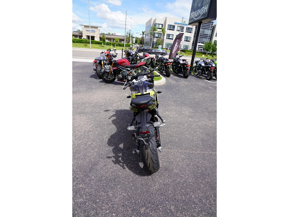 2025 Triumph Daytona 660 W/custom Graphics alt