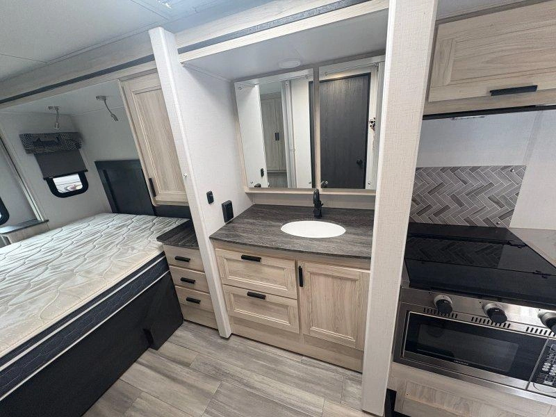 Forest River Sunseeker 3050s 2023 alt