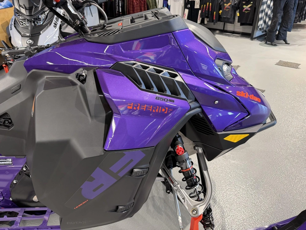 Ski-doo Freeride 154 850 E-tec Shot Etec 2027 alt