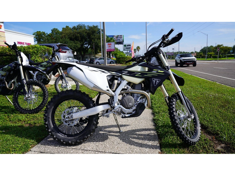 2026 Triumph Tf250-c alt