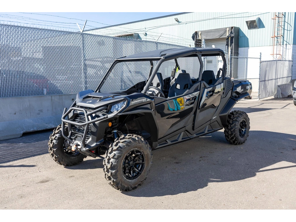 2026 Can-am Commander Max Xt 700 6kth alt