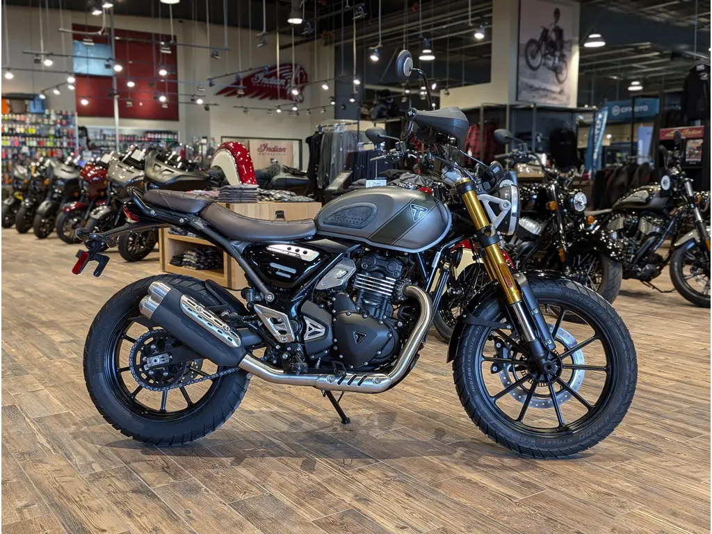 New 2027 Triumph Scrambler 400 X // Matte Pewter Grey/Matte Khaki