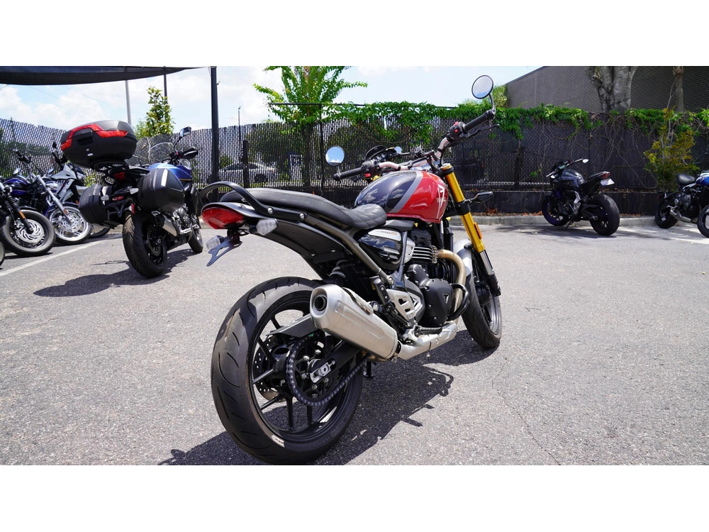 2025 Triumph Speed 400 alt