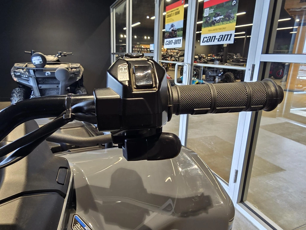 2026 Brp Outlander Dps 700 alt