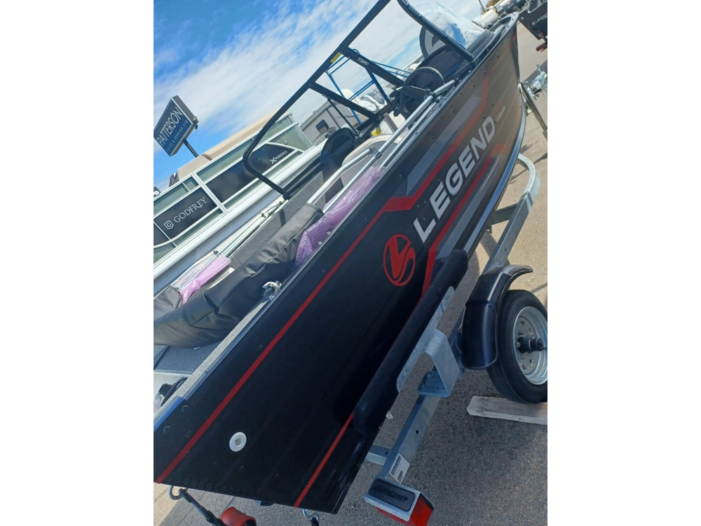2026 Legend Boats R15 alt