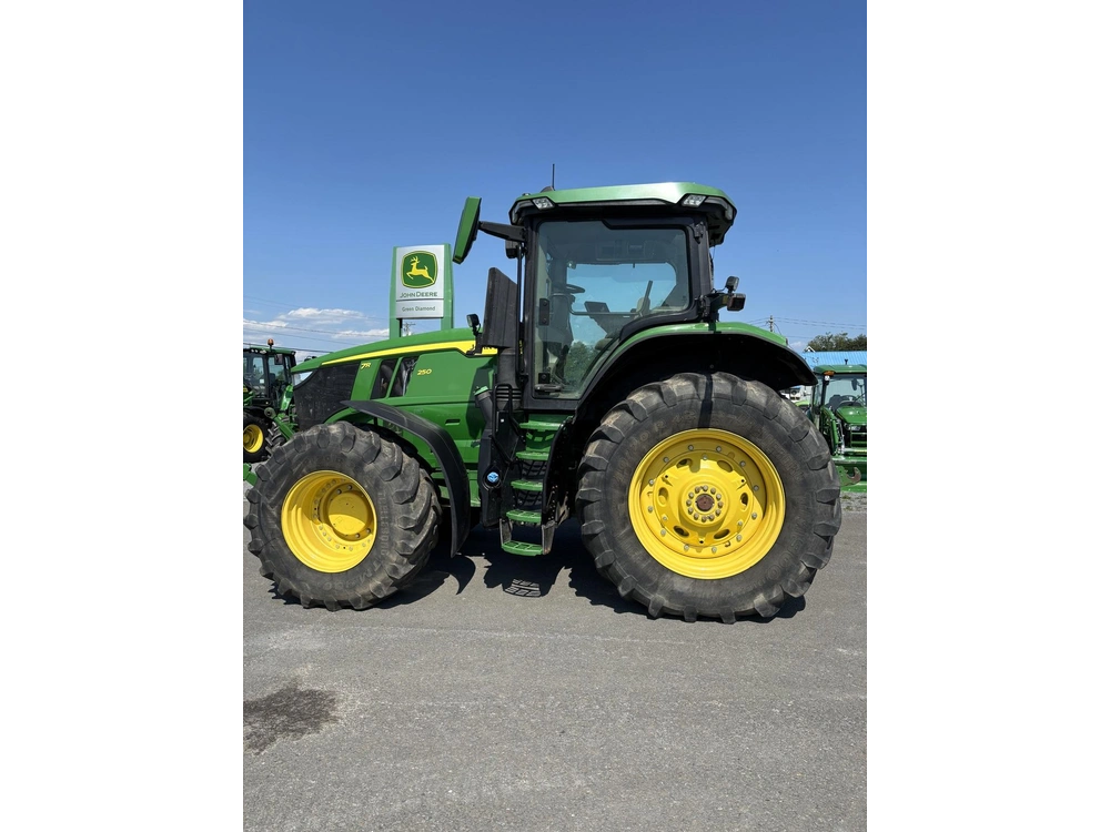 2021 John Deere 7r 250 alt