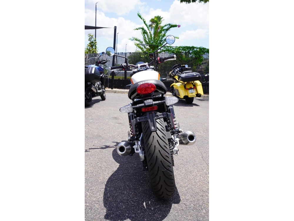2026 Triumph Speed Twin 900 alt