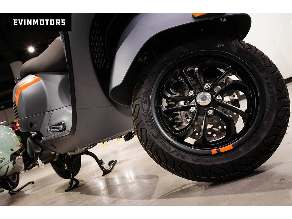 2026 Vespa Gtv 310 Grigio Travolgen Us My26