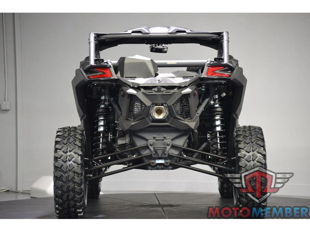 2026 Can-am Maverick X3 X Rs Turbo Rr Triple Black_10.25 In Infotainment