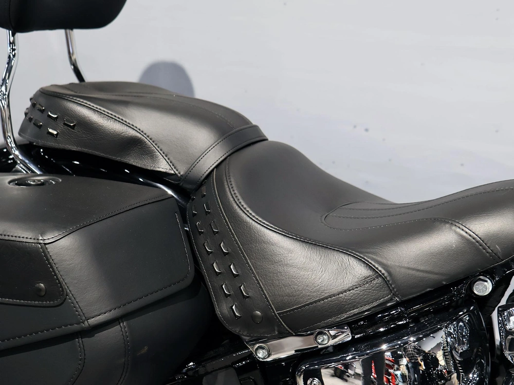 Harley-davidson Heritage Flhcs 2024 alt