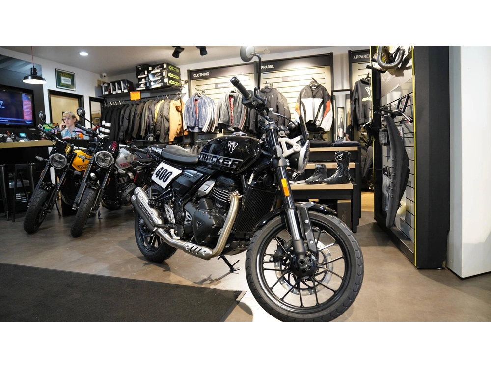 2027 Triumph Street Tracker 400 alt
