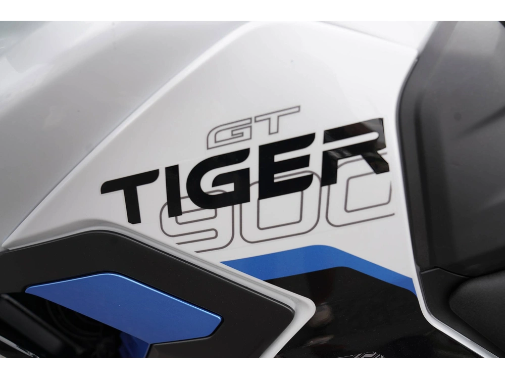 2026 Triumph Tiger 900 Alpine Edition alt