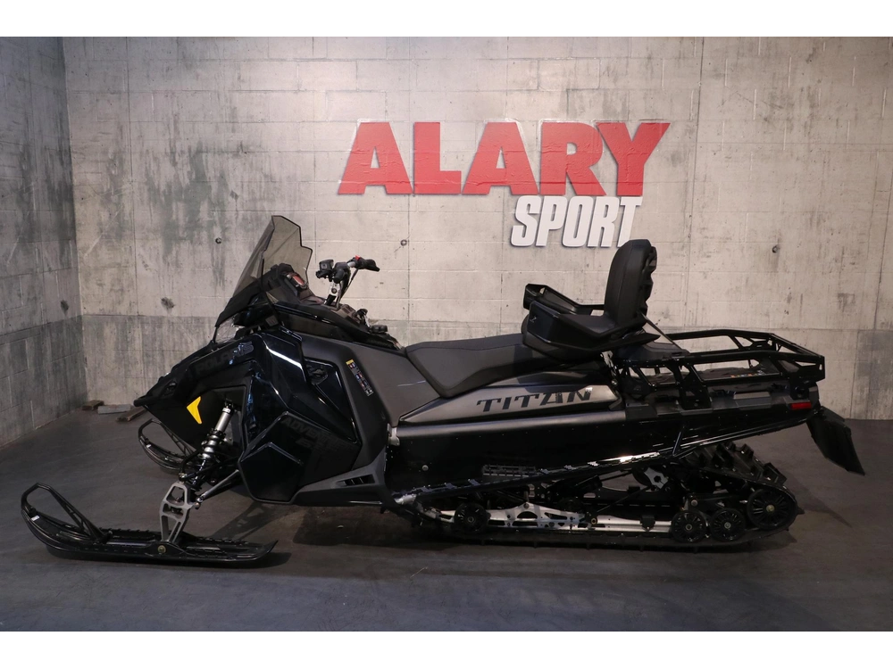 2027 Polaris 650 Titan Adventure 155 alt