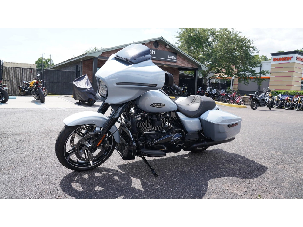 2024 Harley-davidson Street Glide alt