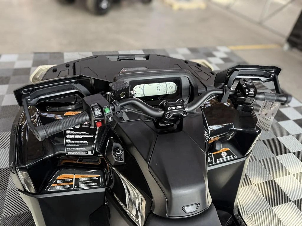 2027 Can-am Outlander Backcountry 1000r alt