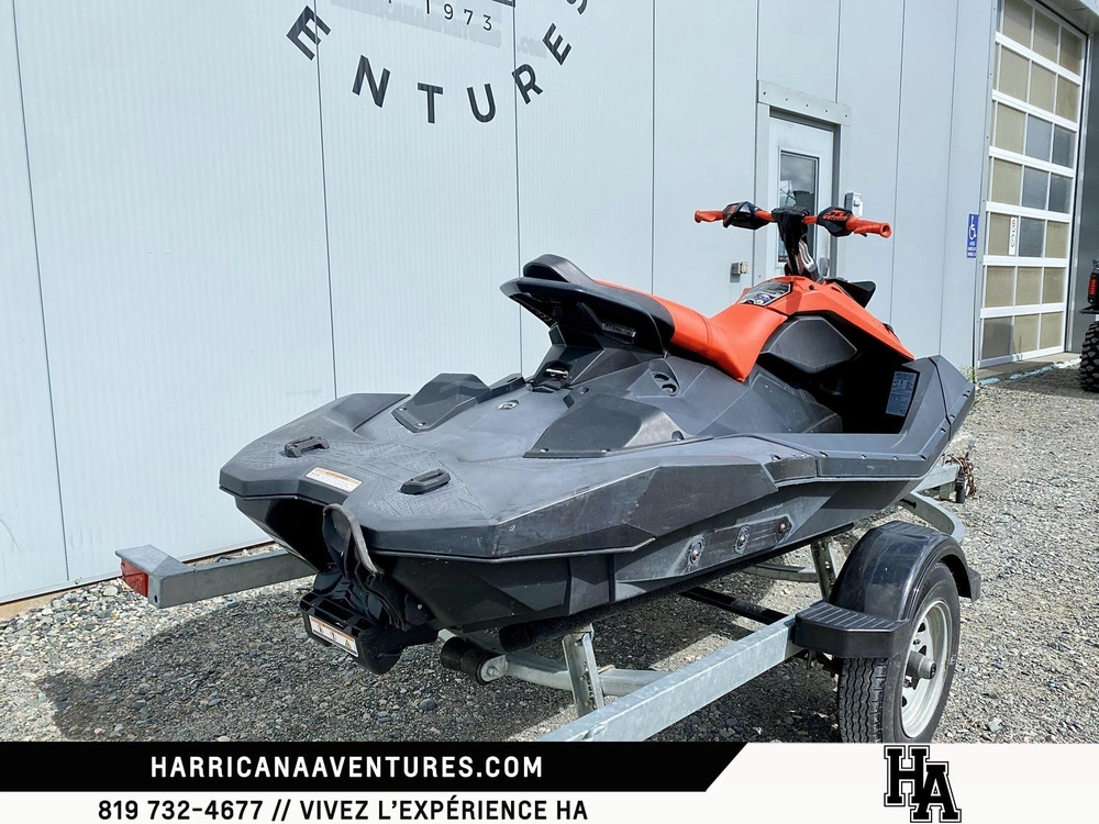 Sea-doo Spark Trixx 3 Up 2021 alt