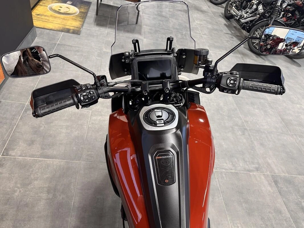 2024 Harley-davidson Adventure Touring alt