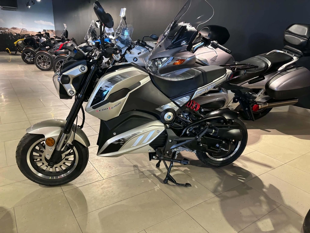 Scootterre Ar-50 2023 alt